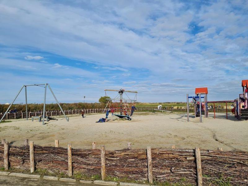 Lodge Camp Harlesiel Direkt Am Wattenmeer Wittmund Exterior foto